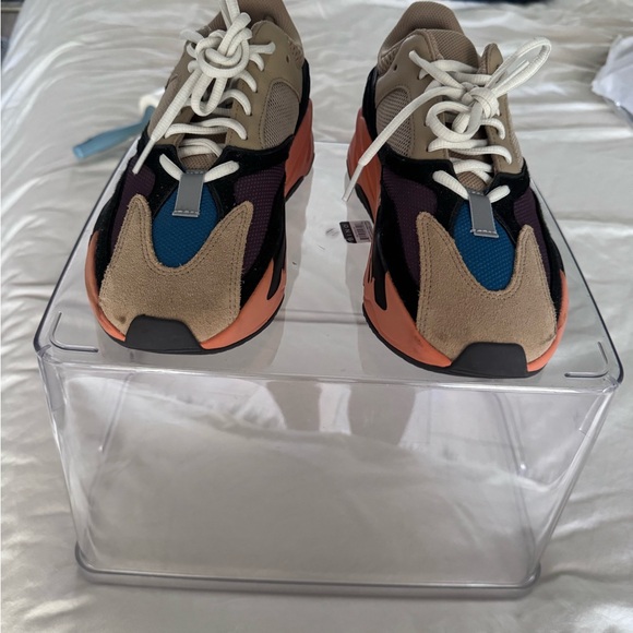 Yeezy boost 700 ‘Enflame amber’ size 8 - Picture 7 of 9
